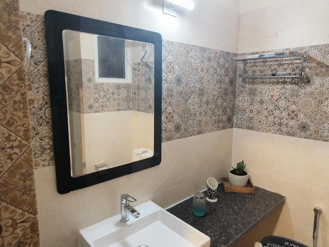 Risal Home Stays Greater Noida Eksteriør billede